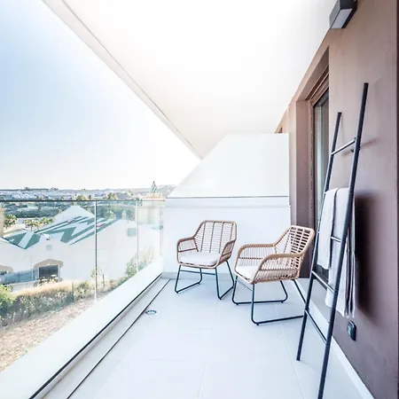 Modern With Terrace & Pool In Apartmán Estepona